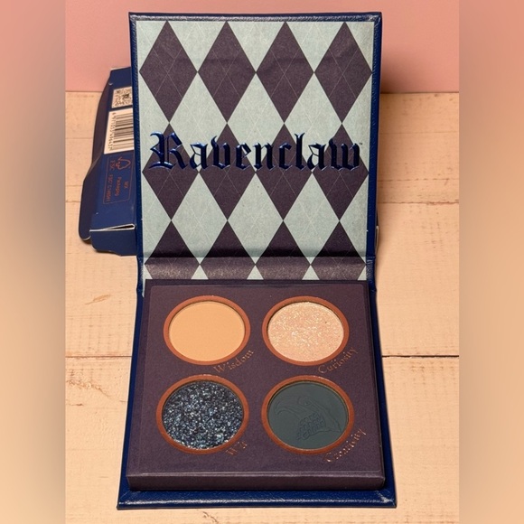 SHEGLAM Harry Potter Ravenclaw House Eye Shadow Palette NIB 3.7 g / 0.13 oz - Picture 6 of 8